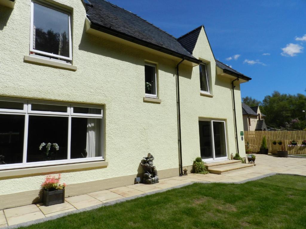 Forest View Guest House Kinlochleven Exterior photo